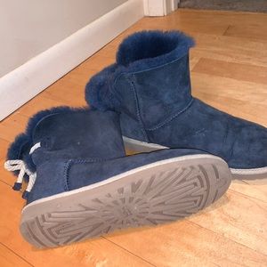 Navy blue bow uggs